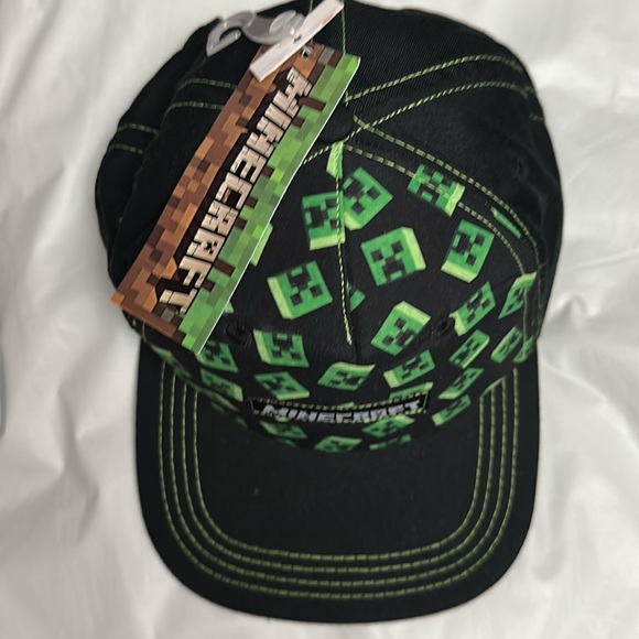 BNWT- Minecraft Creeper - Black and Green Cap/ Youth - 05FM - Picture 2 of 7